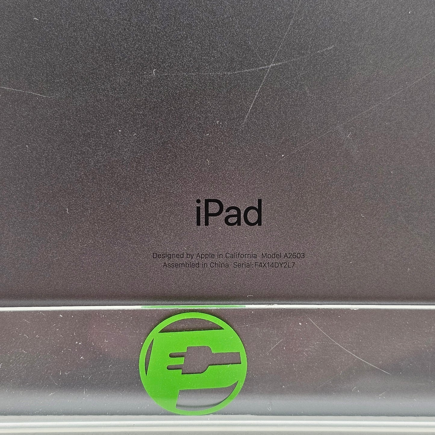 Unlocked Apple iPad 9th Gen Space Gray 64GB MK663LL/A
