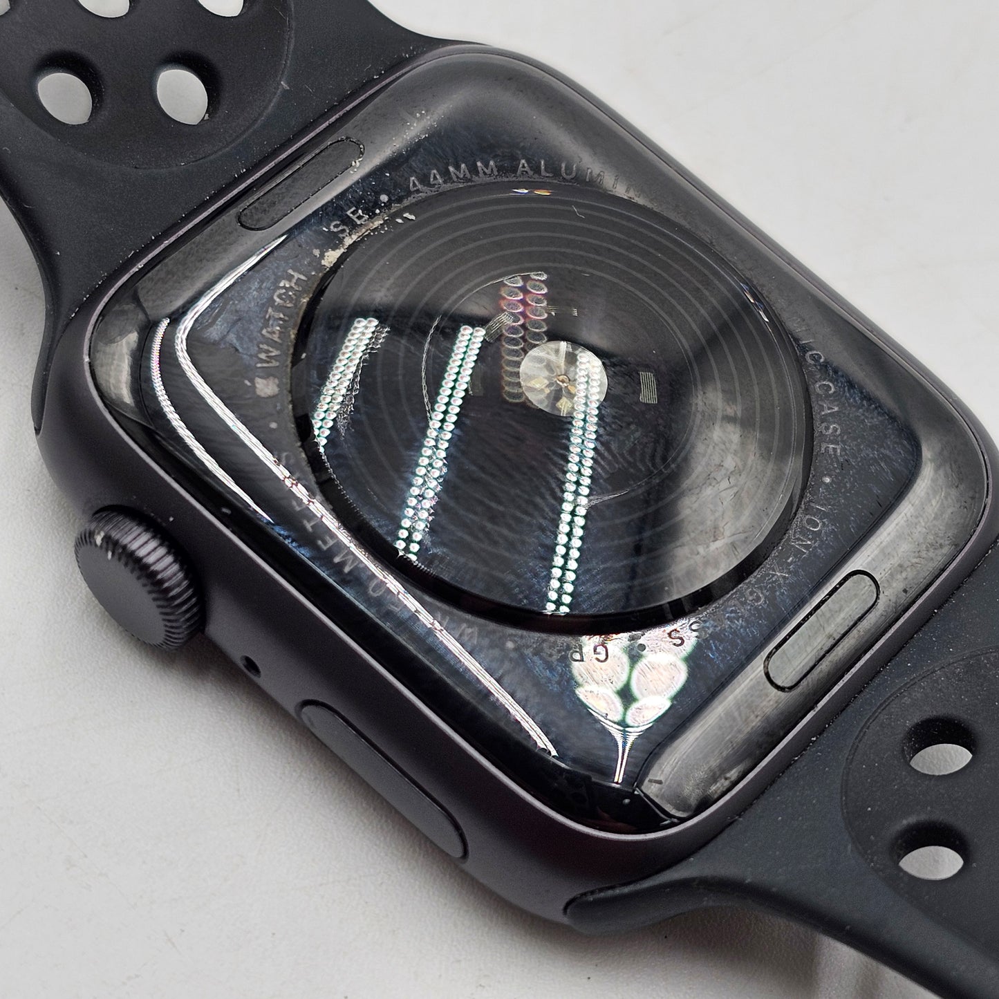 GPS Only Apple Watch SE 2nd Gen 44MM Space gray Aluminum Sport Band MXEK3LLA