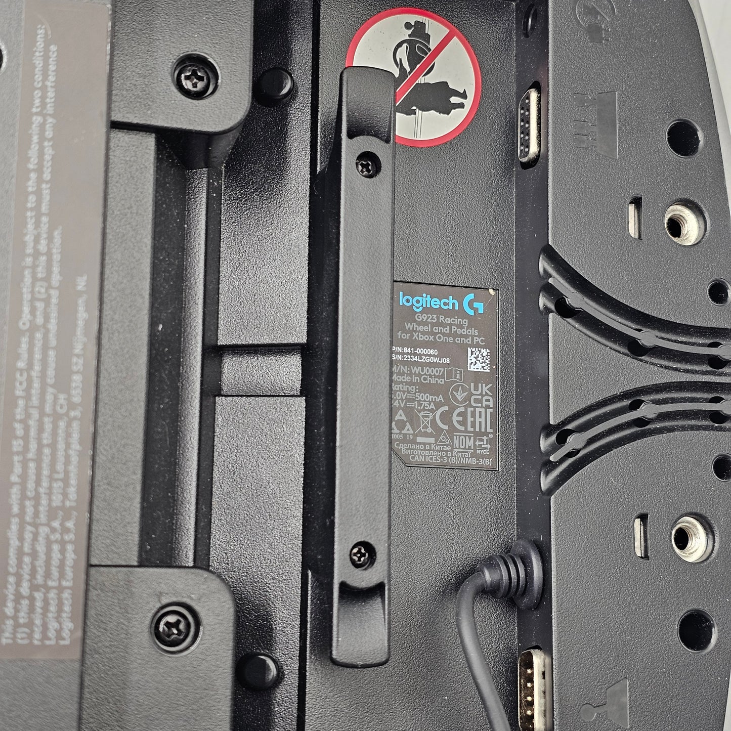 Logitech G923 Racing Wheel and Pedals 841-000060