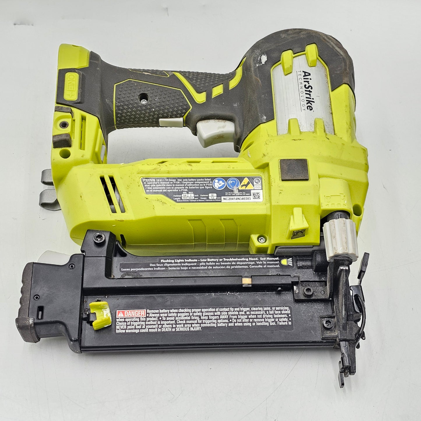 Ryobi P320VN 18V Cordless Brad Nailer