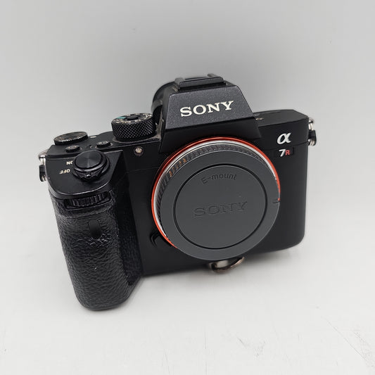 Sony a7R III Alpha Full Frame Mirrorless Camera Body A7R3 ILCE-7RM3