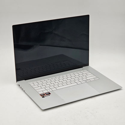 Asus Zenbook S 16 UM5606W 16" AMD AI 9 365 2.0GHz 24GB RAM 1TB SSD 