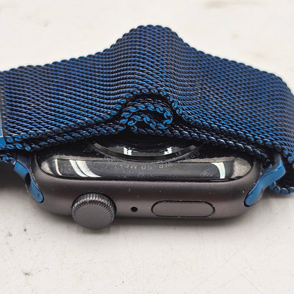 GPS Only Apple Watch Nike SE 44MM Space Gray Aluminum Midnight MYYF2LL/A
