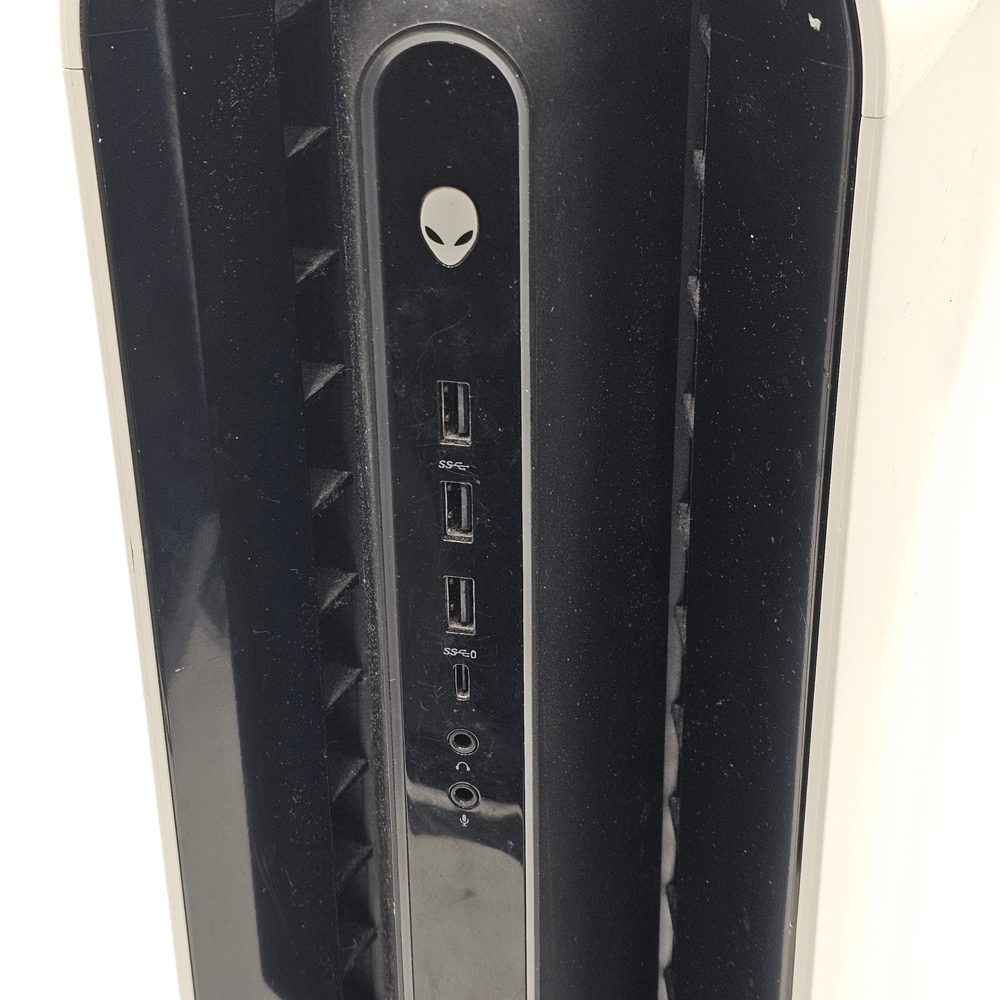 Alienware AURORA R12 i5-11400F 2.60GHz 8GB RAM 1TB HDD GeForce GTX 1650