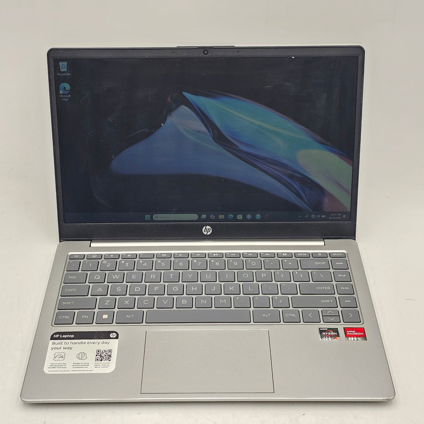 HP Laptop 14-EM0157NR 14" Ryzen 3 7320U 2.4GHz 8GB RAM 256GB SSD
