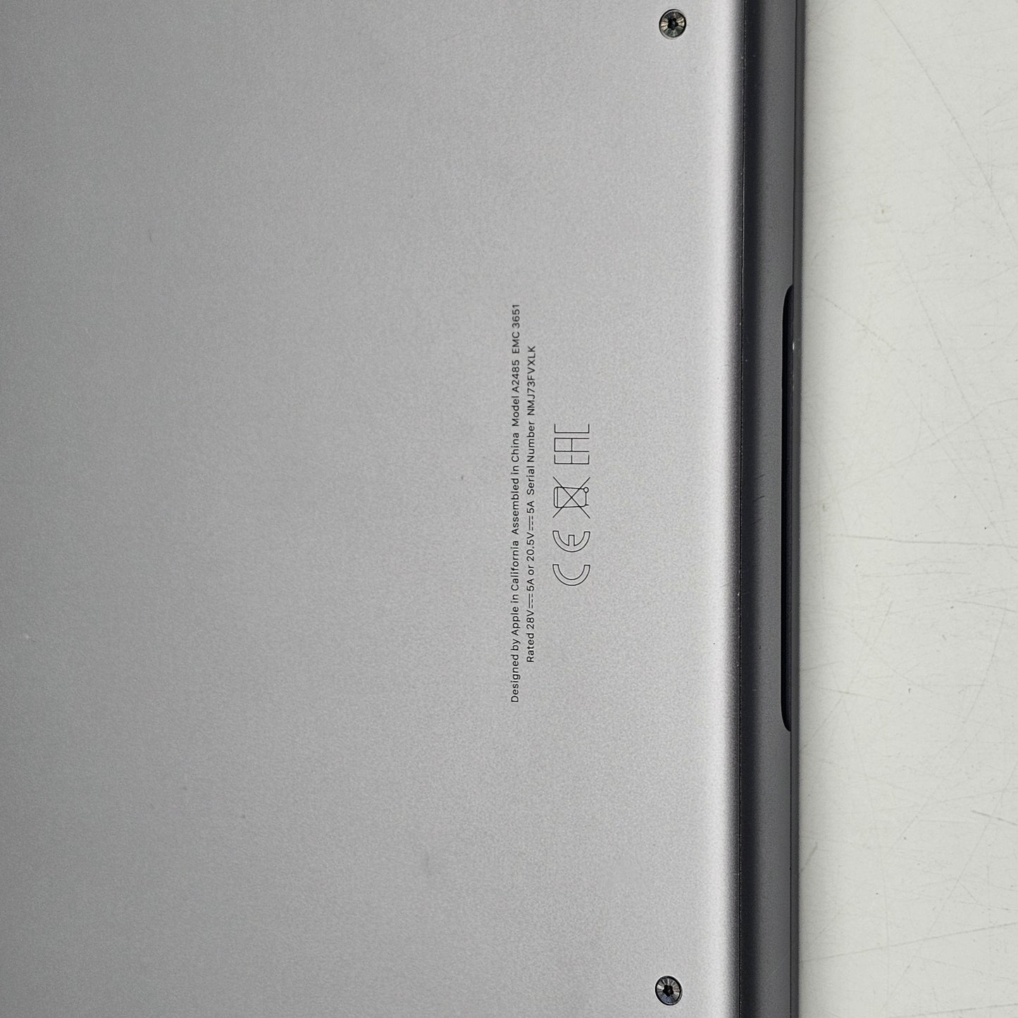 2021 Apple MacBook Pro 16" M1 Pro 14C GPU 3.2GHz 16GB RAM 512GB SSD A2485