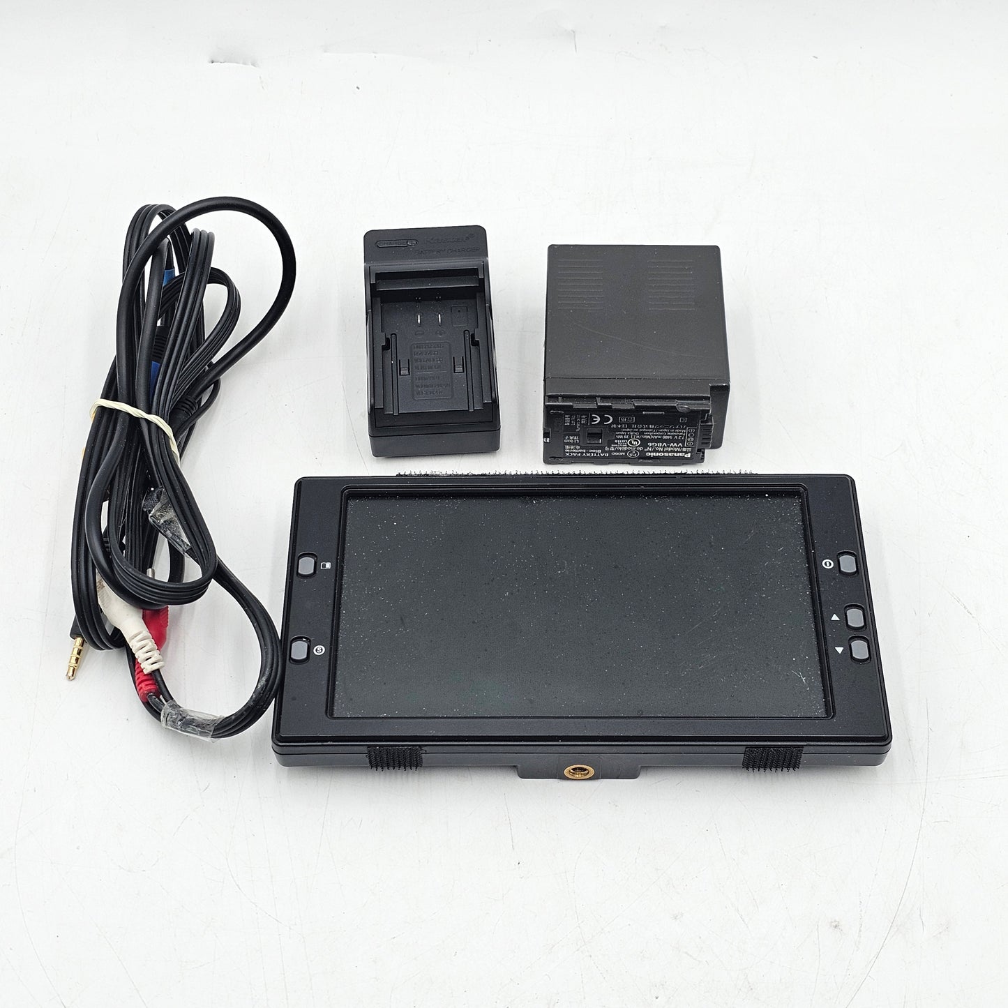 Panasonic 3MOS HD Camcorder AG-HMC40P