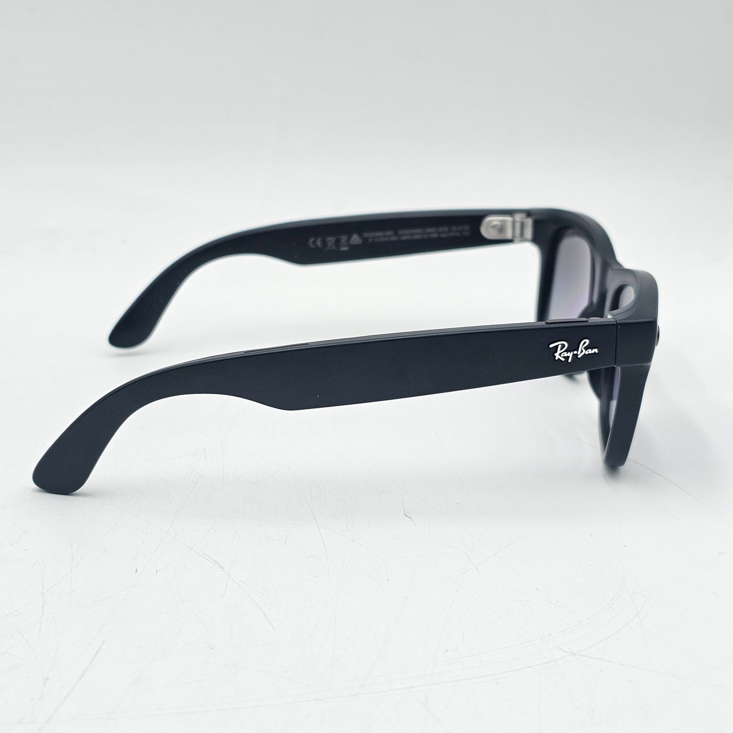Ray-Ban Meta Wayfarer Gen 2 32GB RW4012 601SSB