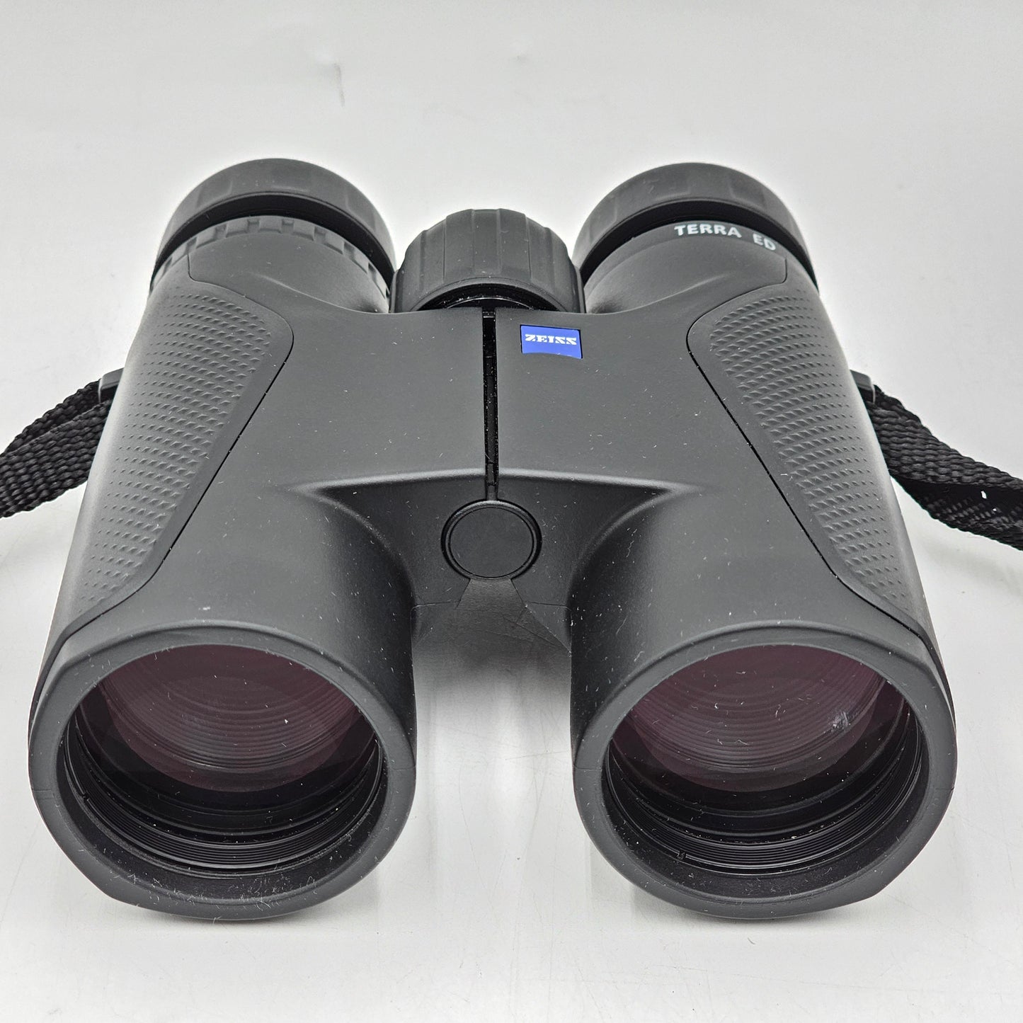 ZEISS Terra ED 10x42 Binoculars