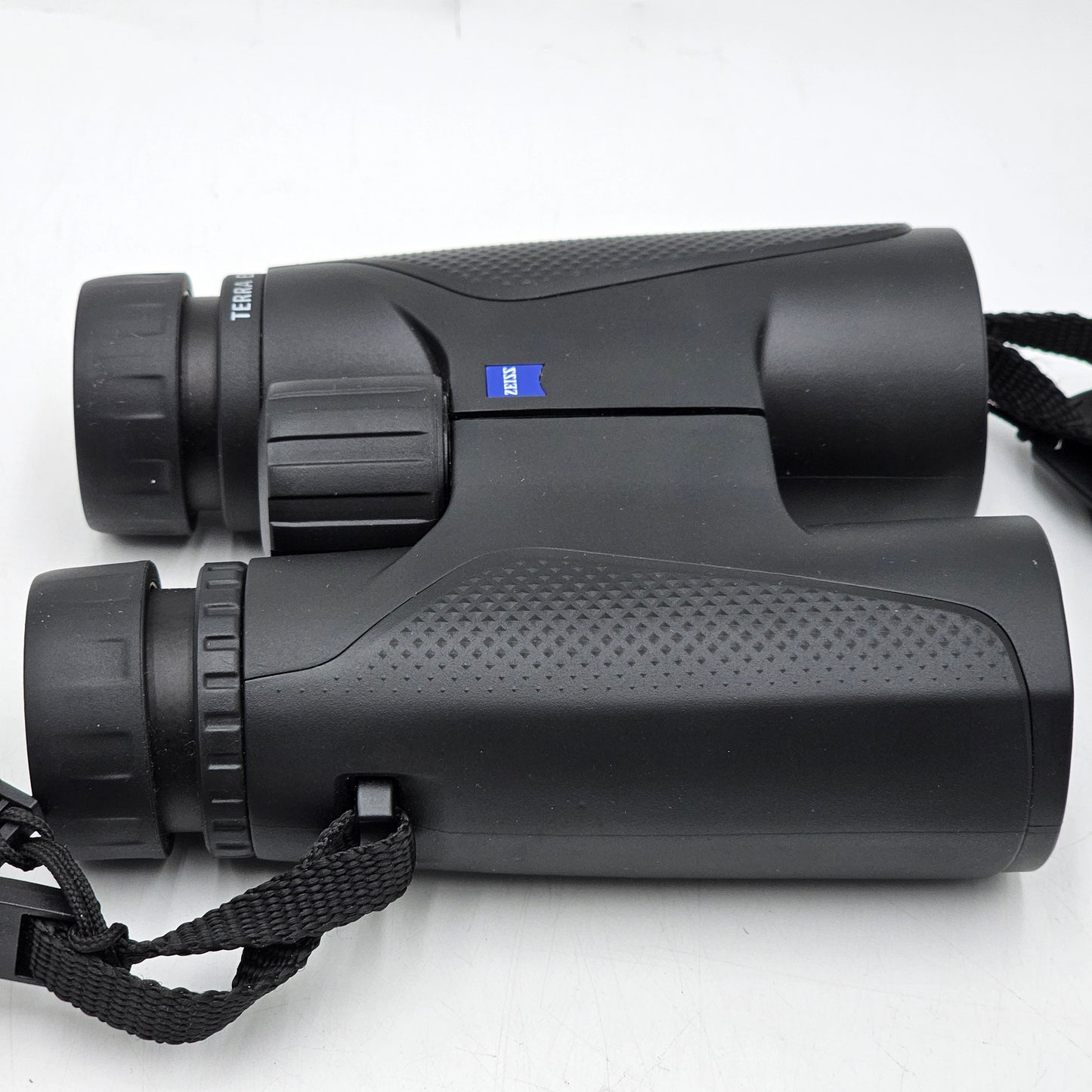 ZEISS Terra ED 10x42 Binoculars