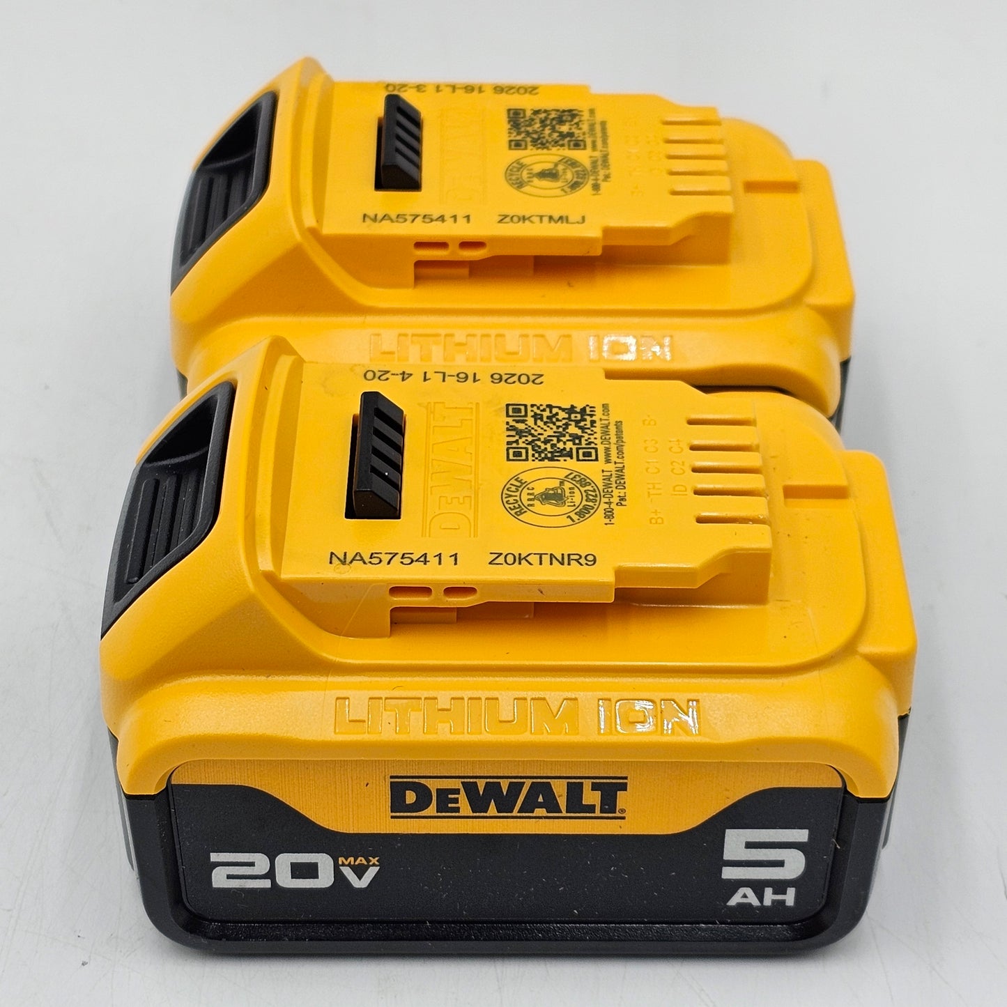 DeWalt DCB205-2 20V MAX Lithium-Ion Battery Pack 2 Pack