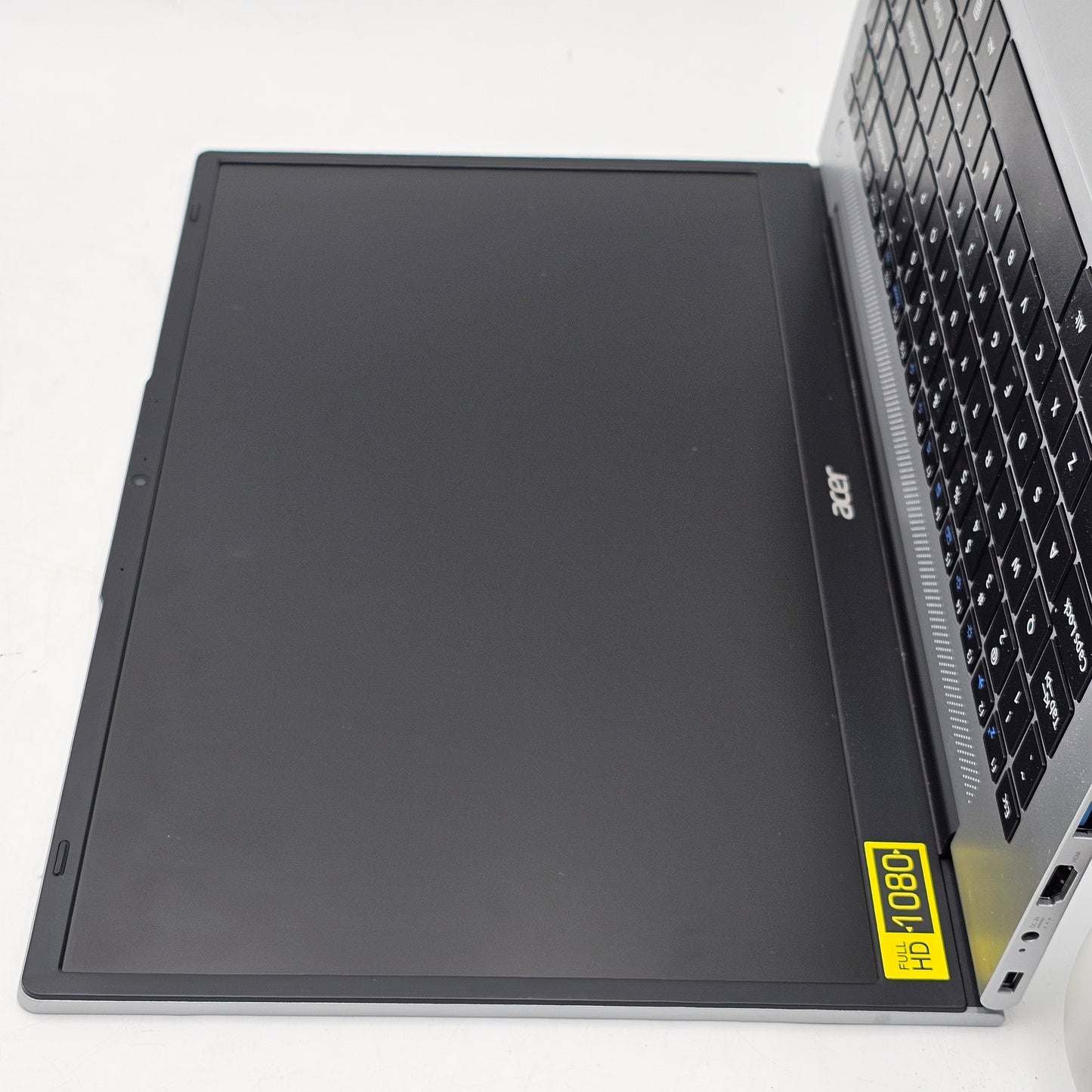 Acer Aspire 3 A325-42 15.6" Ryzen 3 7330U 2.3GHz 8GB RAM 128GB SSD