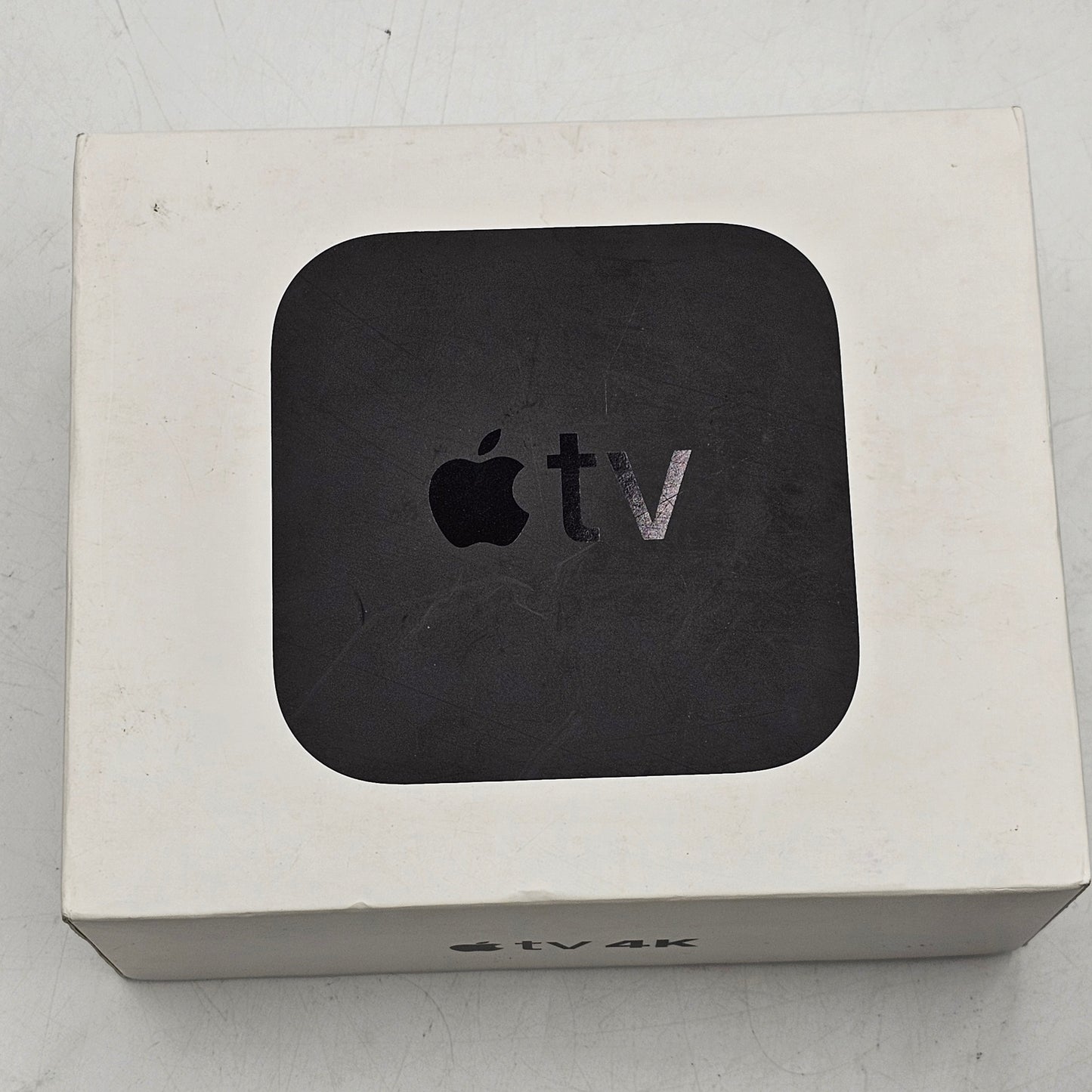 Apple TV 4K 1st Gen 32GB Digital HD Media Streamer MQD22LL/A WiFi + Ethernet